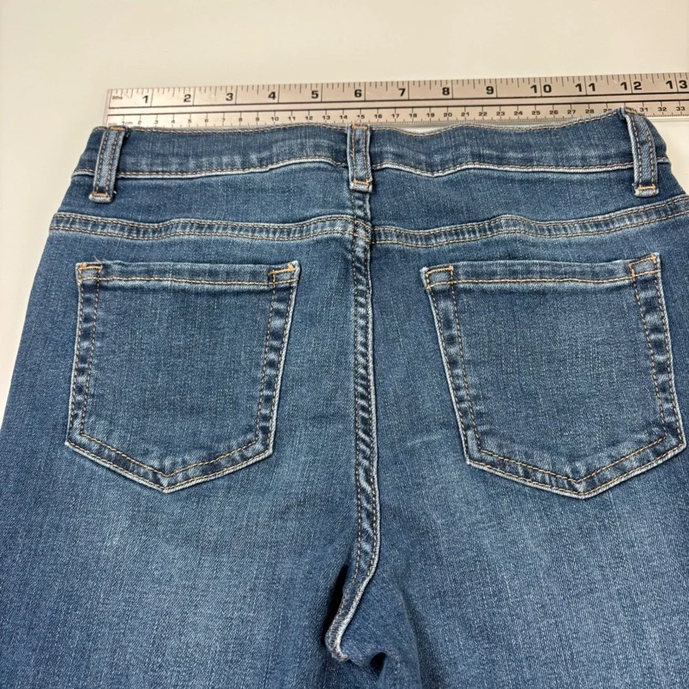The Childrens Place Girls 12 Austin Wash Flare Jeans NEW Stretch Cotton Denim